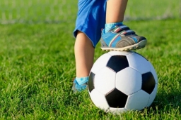 С какого возраста лучше всего отдать ребенка на футбол?
